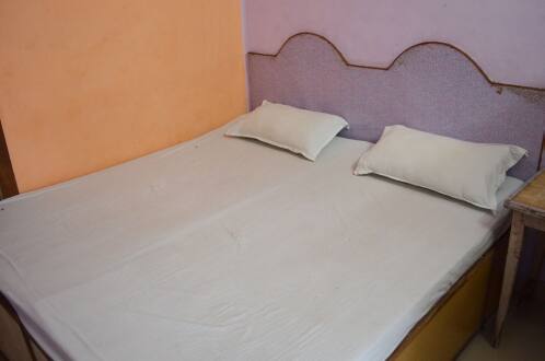 Popular Calcutta Hotel, Lucknow 2